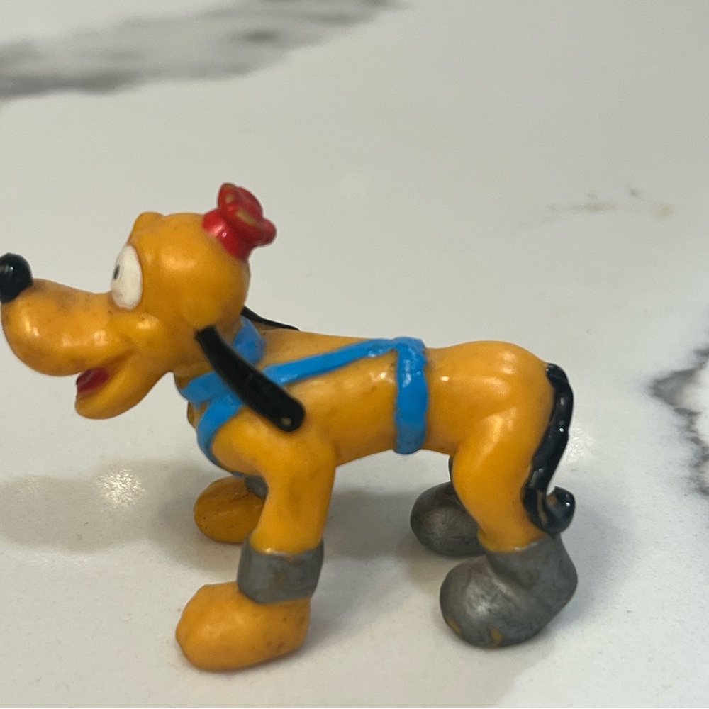 Disney World Exclusive Epcot Space Pluto PVC 2" Figure Mickey Mouse Vintage 80s - Picture 3 of 7
